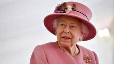 0 374