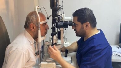 الاستشاري رمضان التركي: إجراء 935 عملية ماء أبيض في مدينة ديرالزور ضمن الحملة الطبية في سوريا 9 1 255