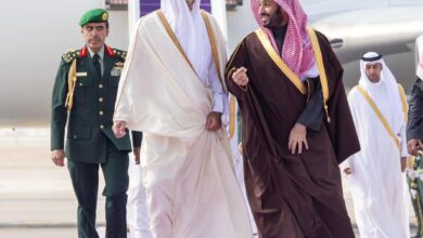 ولي العهد يستقبل أمير قطر لدى وصوله الرياض 11 1 307