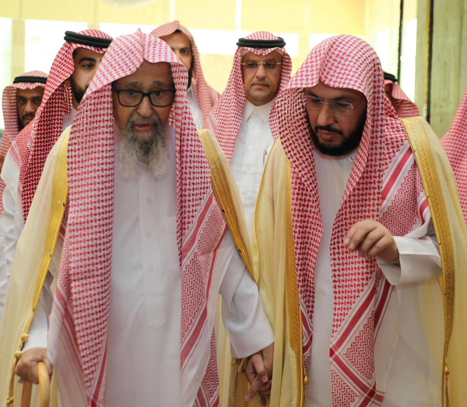 مفتي عام المملكة ينوّه بدعم القيادة لجهاز الإفتاء ويُثني على جهود الشيخ عبدالعزيز آل الشيخ رحمه الله 1 1 3862