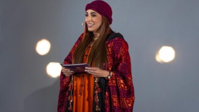 بدور القاسمي تطلق النسخة الثانية من مهرجان تنوير في صحراء مليحة بأمسية فنية ملهمة وتجربة إنسانية استثنائية 9 1 3931