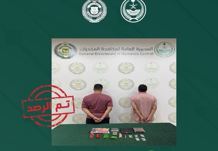 القبض على مواطنين لترويجهما الحشيش والإمفيتامين وأقراص خاضعة لتنظيم التداول 1 1 3943