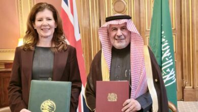 مركز الملك سلمان للإغاثة ووزارة الخارجية البريطانية يوقعان بيانًا مشتركًا 17 1 3965