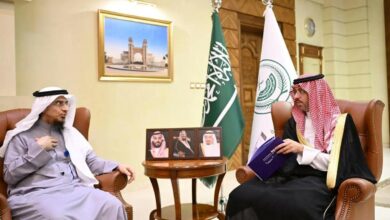 محافظ جدة يستقبل وفد "ابتسم" ويطّلع على مبادراتها ومشاريعها الوقفية 11 1 4005