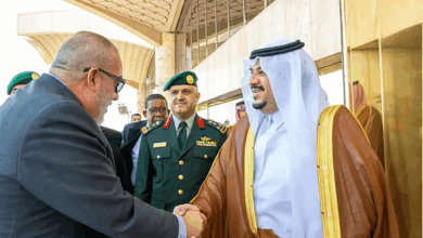 رئيس وزراء جمهورية كوبا يغادر الرياض و نائب أمير المنطقة في مقدمة مودعيه 6 33 118