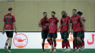 الخلود يتأهل إلى نصف نهائي كأس خادم الحرمين بعد فوز جنوني على الخليج (4-3) 4 33 120