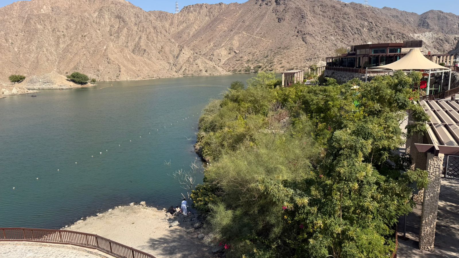 عائشة المشوي تقود الإعلاميين الخليجيين في جولة مميزة بسد الرفيصة… 4 4 2250