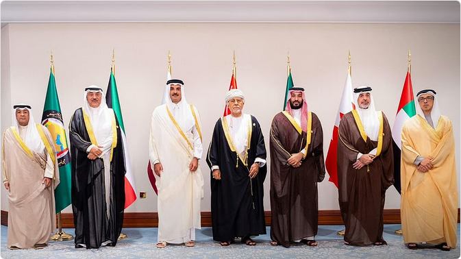 البيان الختامي للقمة الخليجية الاستثنائية بالدوحة: إدانة العدوان الإسرائيلي على قطر وتفعيل آليات الدفاع المشترك 