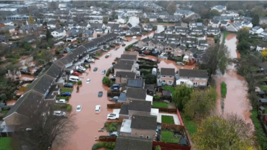 عاصفة “كلوديا” تغرق مدينة مونماوث.. إنقاذ وإجلاء عشرات السكان في ويلز 8 555 102