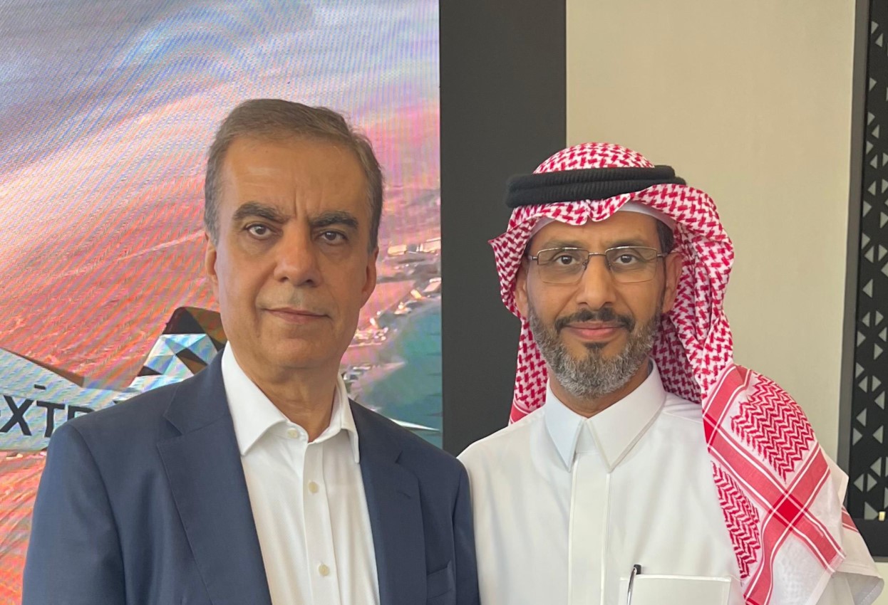 الرئيس التنفيذي لطيران العربية و علي القرني