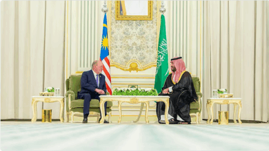 ولي العهد يستقبل ملك ماليزيا ويعقدان جلسة مباحثات رسمية 4 888 3 2