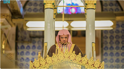 خطيب المسجد النبوي: المسارعة إلى الخيرات دليل علو الهمة وعلامة التوفيق 1 9 3 5