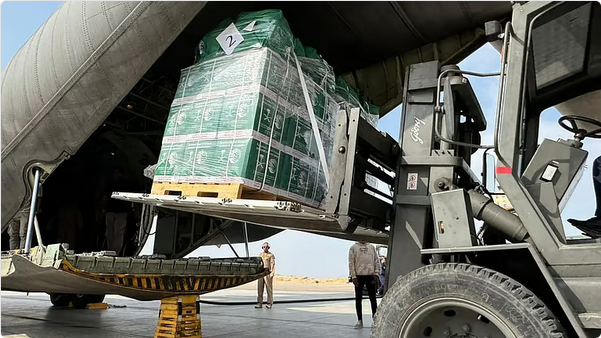 وصول الطائرة الإغاثية السعودية الـ71 لإغاثة الشعب الفلسطيني في قطاع غزة 1 999 2 15