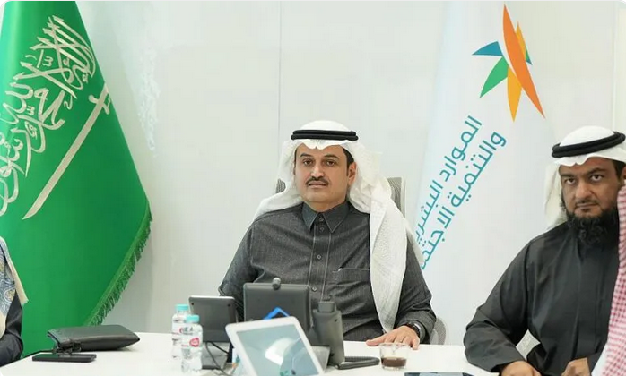 Screenshot 2022 12 20 at 13 15 01 وزارة الموارد البشرية والتنمية الاجتماعية تحقق المستوى الفضي في جائزة الملك عبدالعزي...