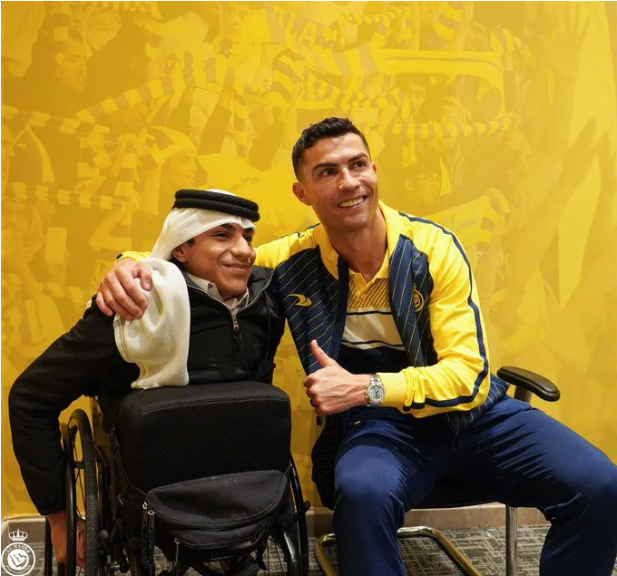 Screenshot 2023 01 07 at 10 44 29 نورتنا يا غانم .. رونالدو يلتقي نجم افتتاح مونديال قطر صحيفة المناطق السعودية