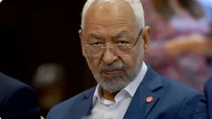 Screenshot 2023 04 18 at 00 41 22 الشرطة في تونس تداهم منزل الغنوشي وتلقي القبض عليه صحيفة صراحة الالكترونية