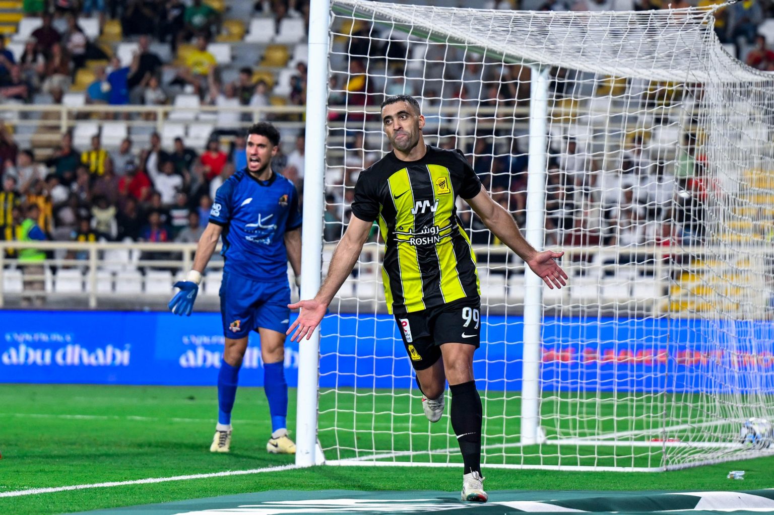 الهلال 11 27